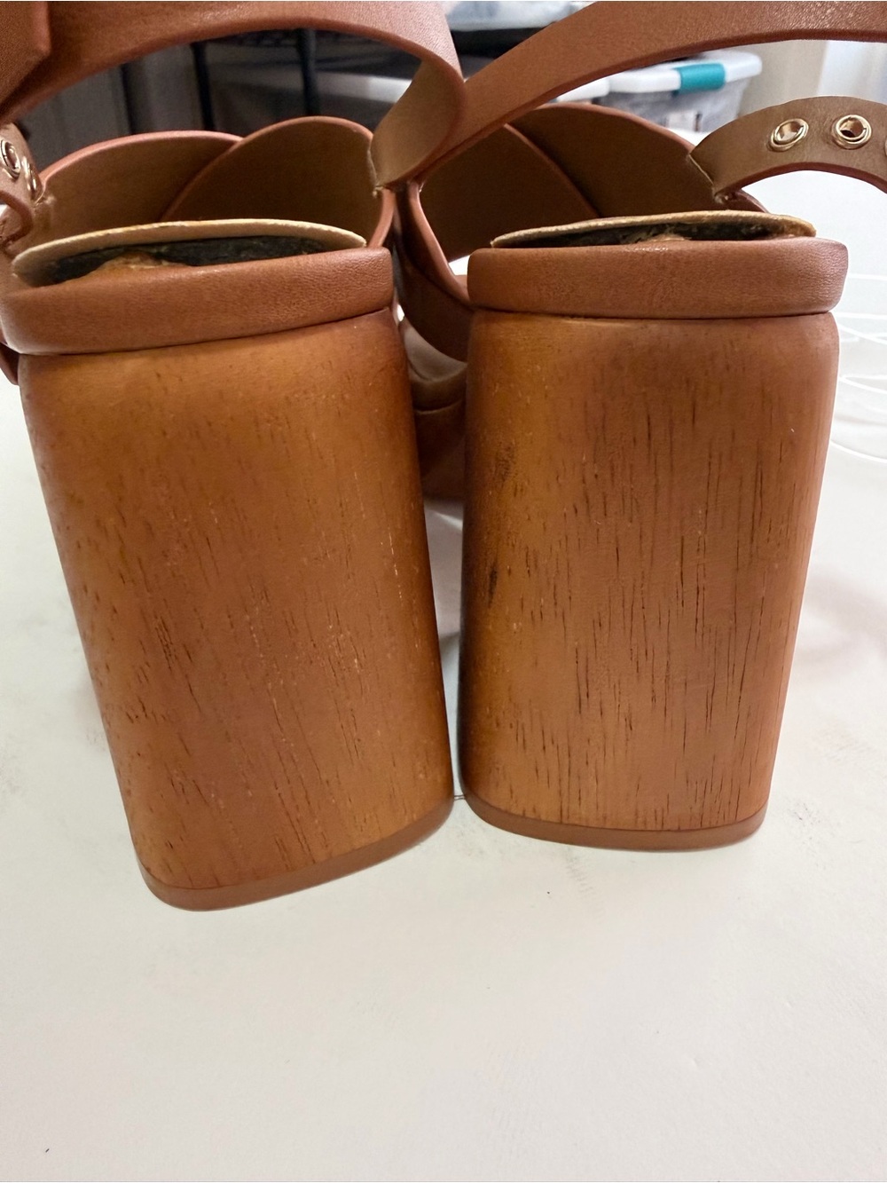 DV Dolce Vita Brown Cross-Strap Platform Block Heel Wood Sandals Buckle Cognac 6 - Picture 5 of 10